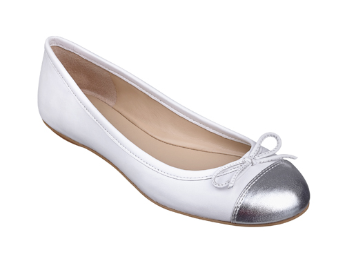 Nine West: Cacey White  Bow Ballet Flats